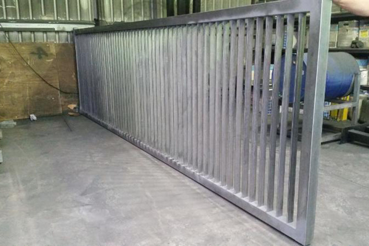 Commercial 4 Commercial fencer Central Coast