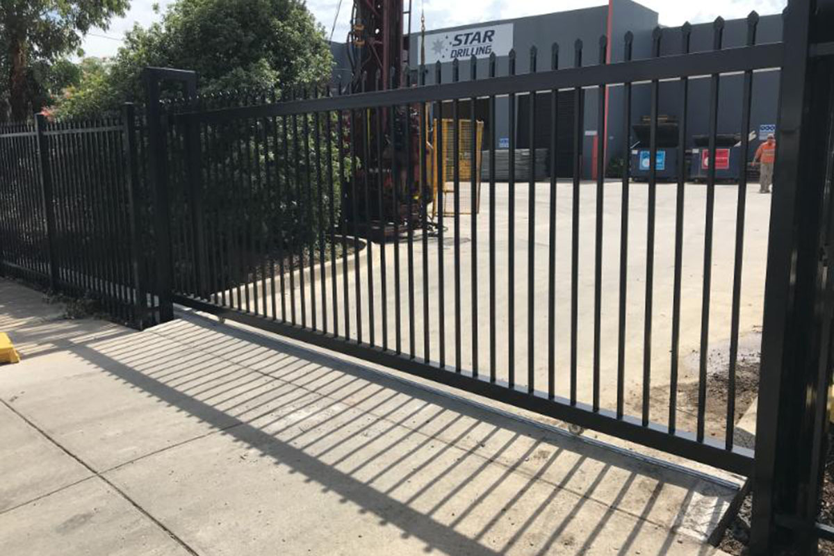 Commercial 5 Commercial Fence Central Coast